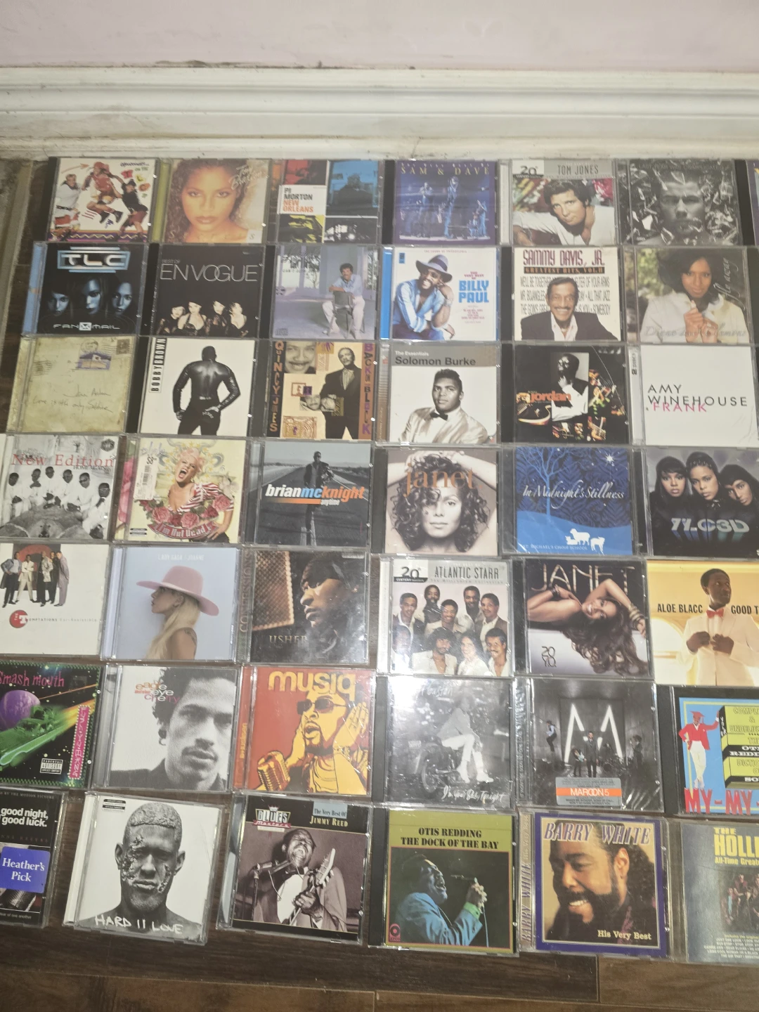 Selling variety  of cds - photo 3