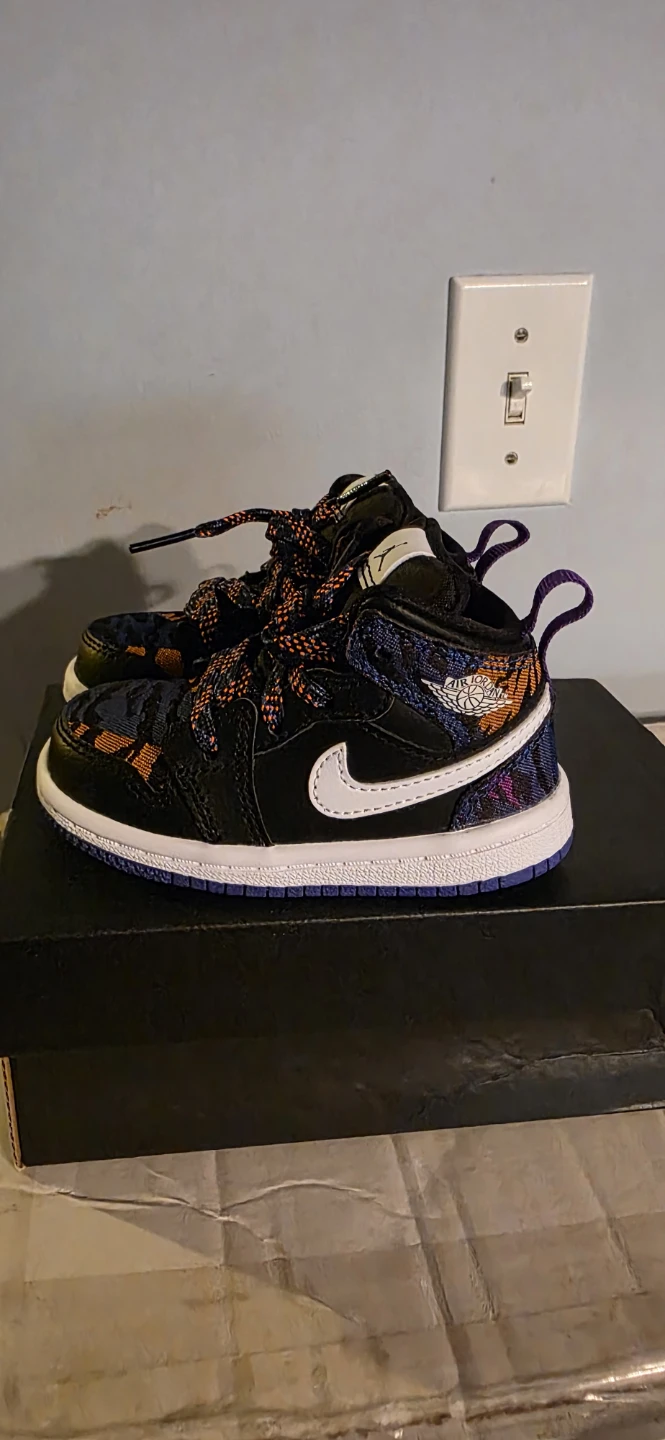 Jordan 1 Mid Toddler Shoes - photo 2