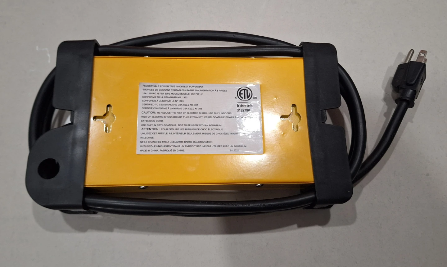 Mastercraft 8-Outlet Relocatable Power Bar - photo 2
