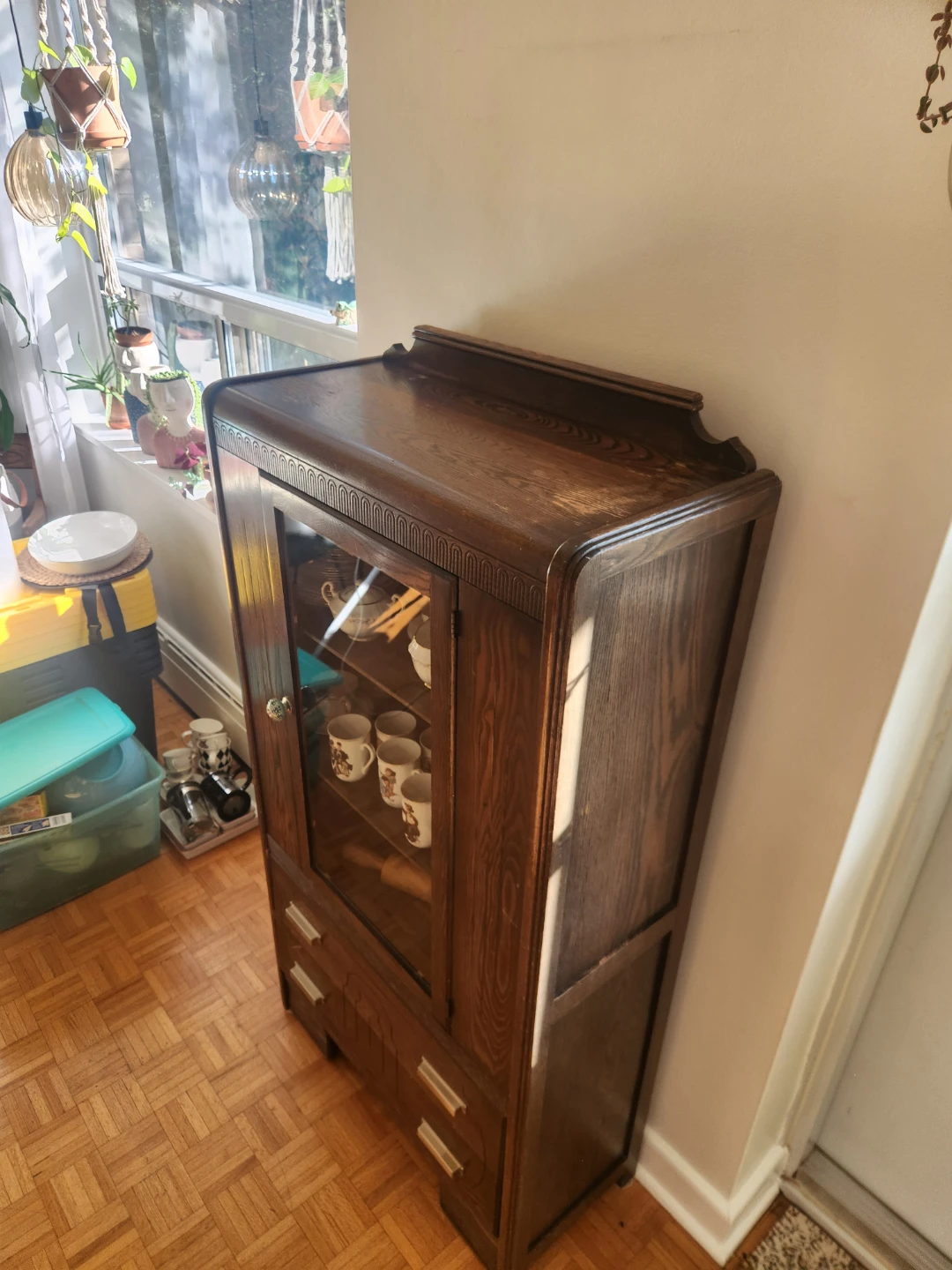 Vintage China Cabinet - photo 2