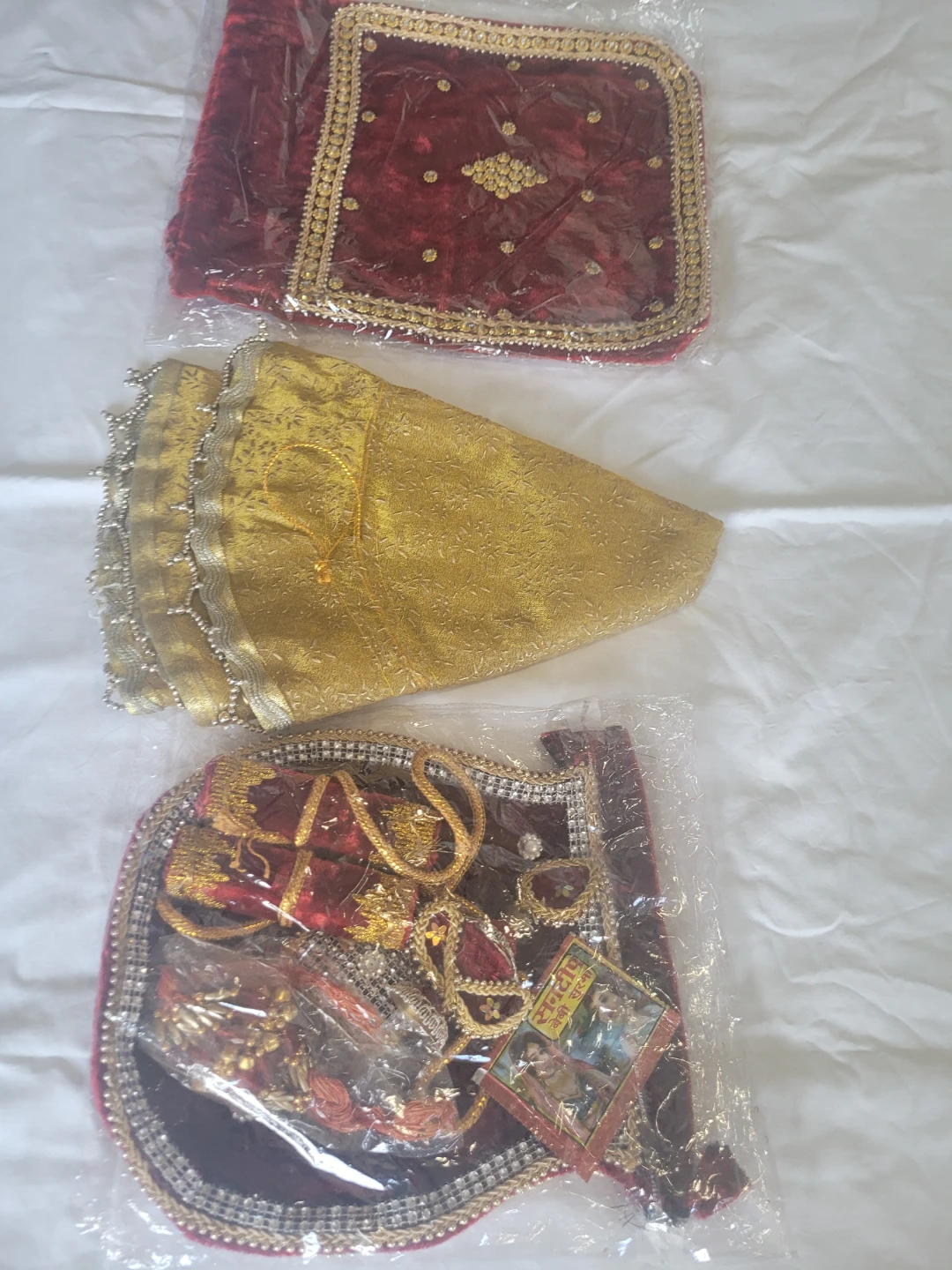 Embellished Velvet Gift Bags - photo 4