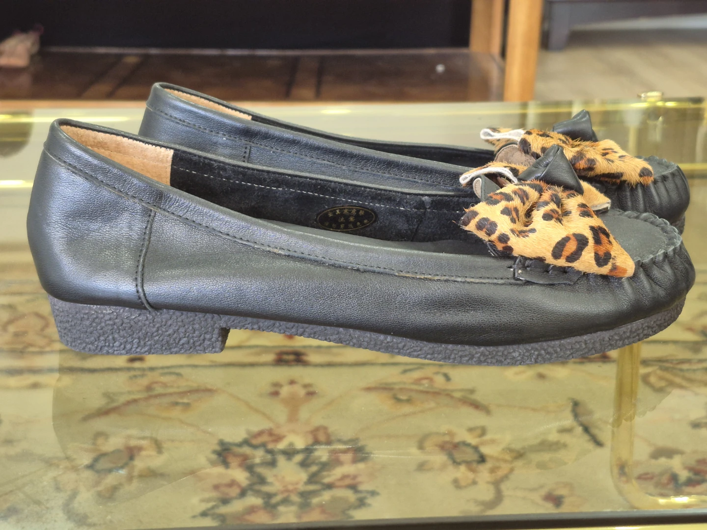 ZANPU Black Loafers with Leopard Hair Bow - photo 4