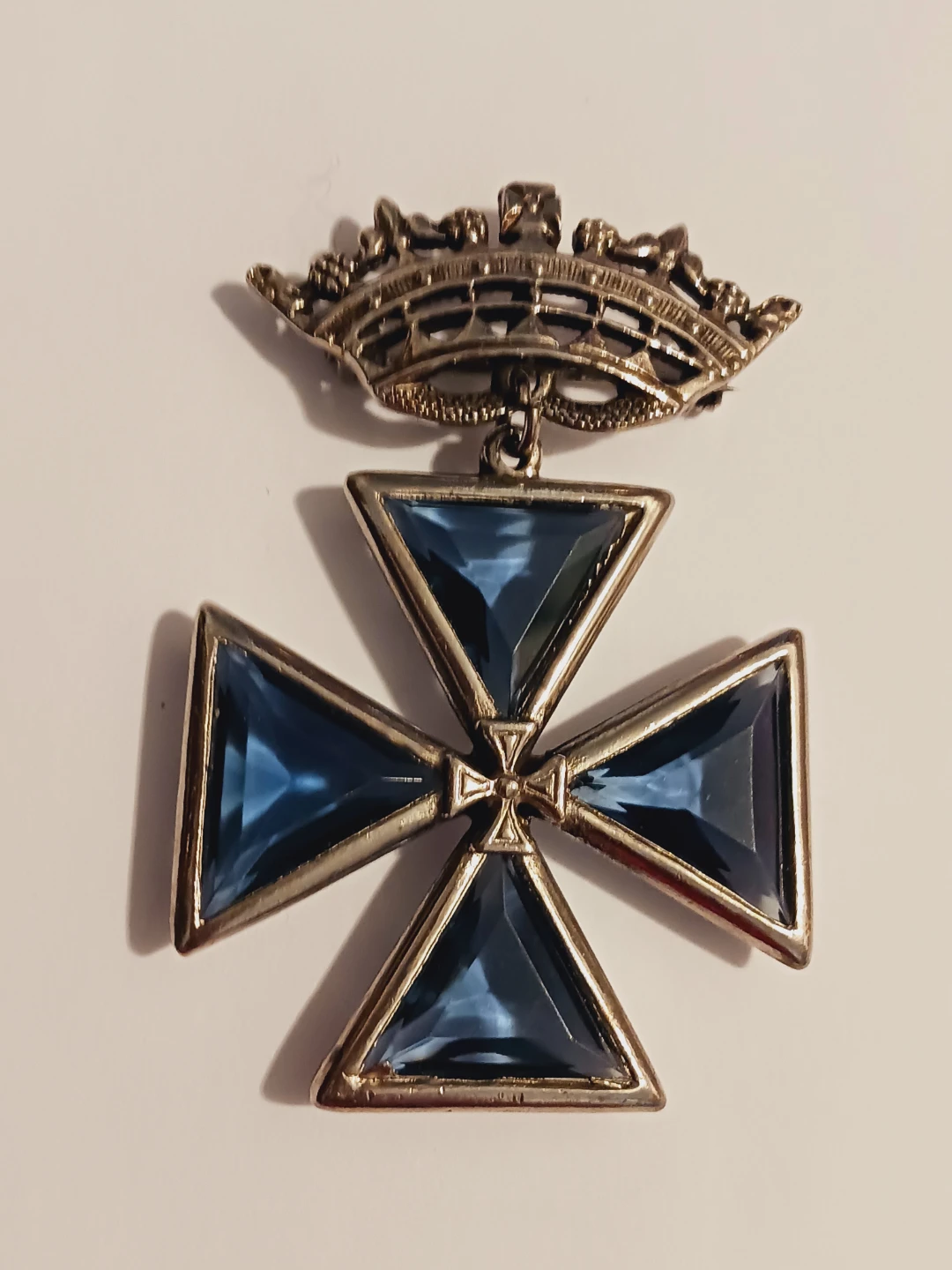 Antique Collectible Silver Maltese Cross Brooch