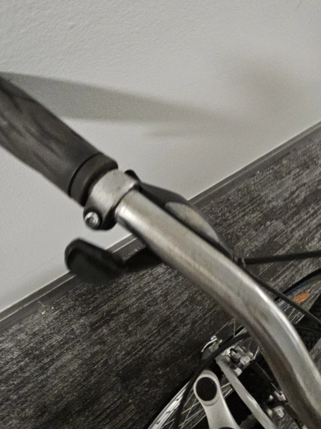 Raleigh Sport Mountain Bike - photo 2
