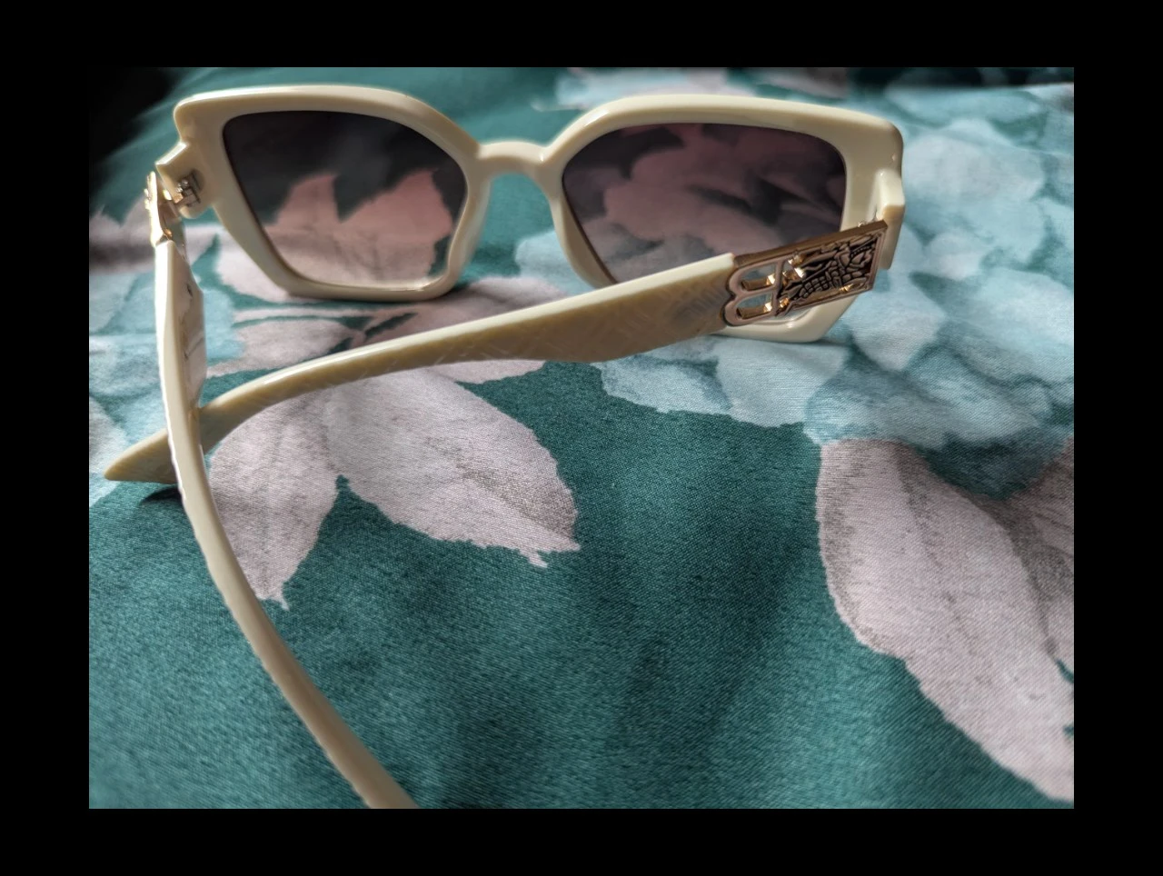 Burberry Women's Sunglasses - photo 5