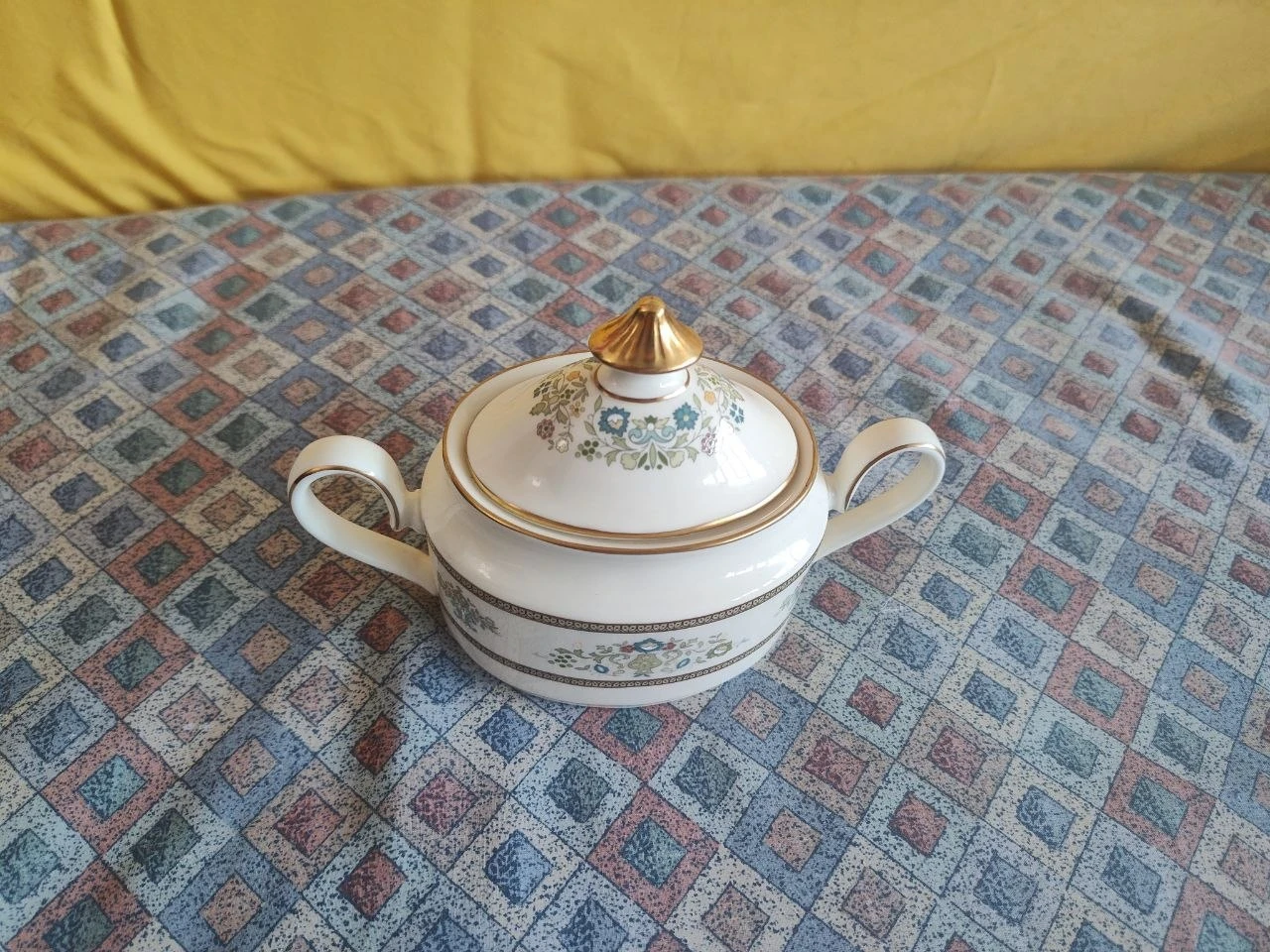 Vintage Minton Henley Fine Bone China Lidded Sugar Bowl - photo 2
