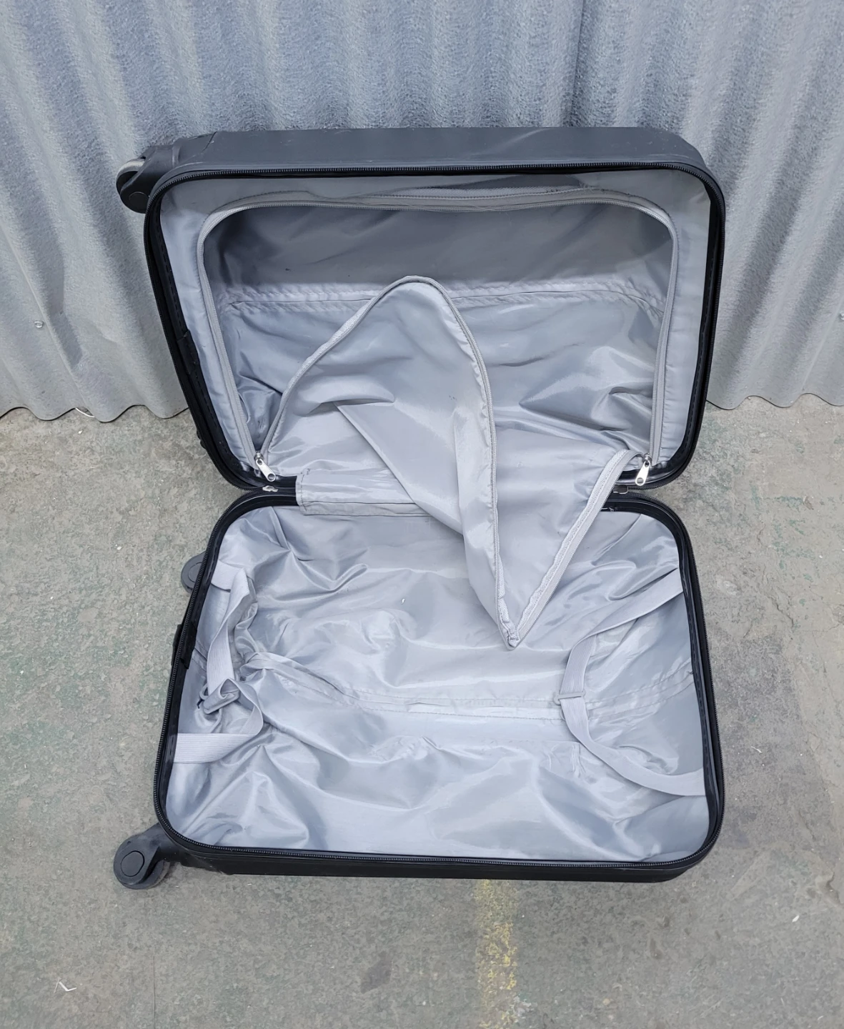 Small Carry-On Suitcase - photo 4