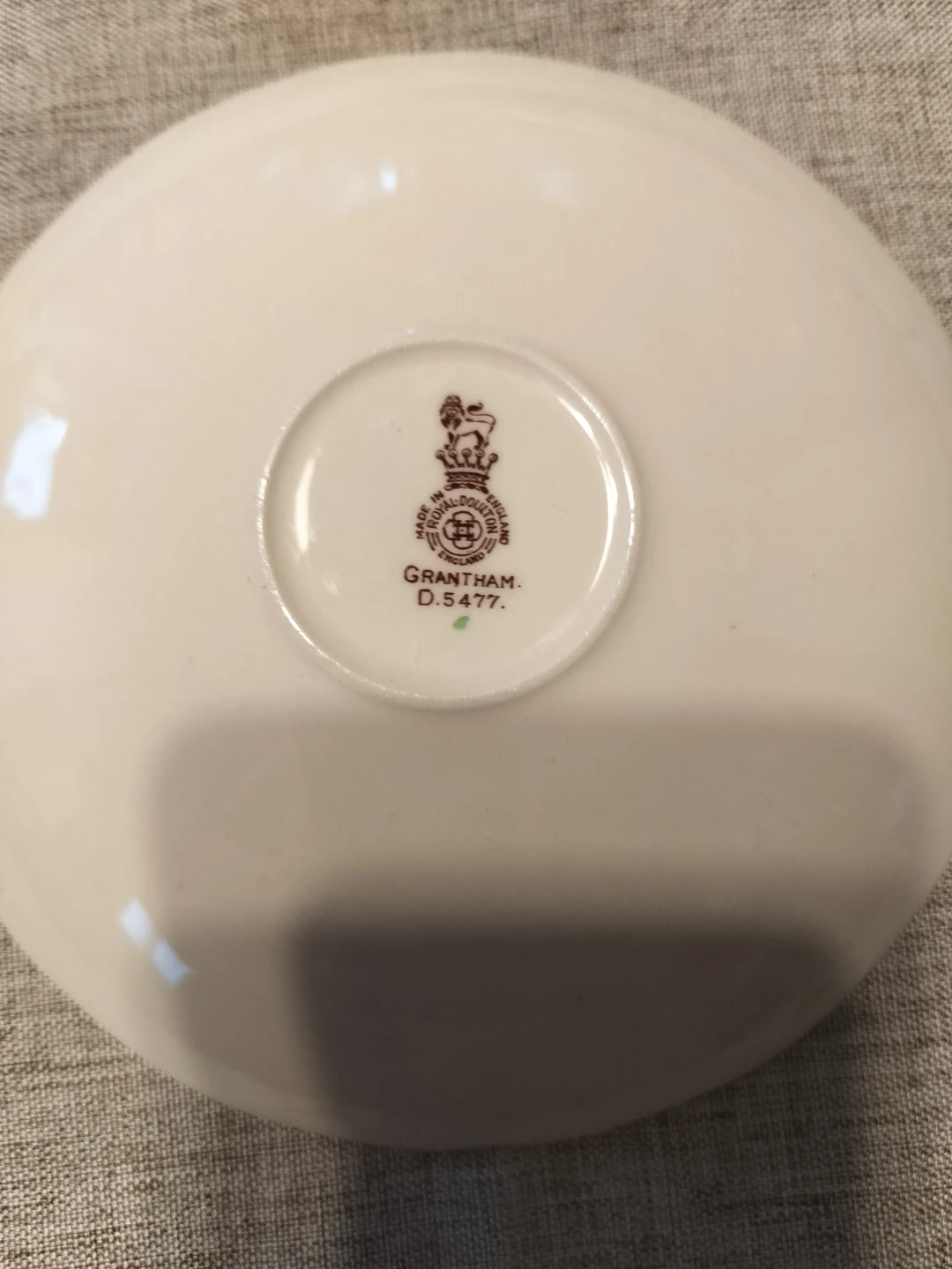 Royal Doulton Grantham Saucer - photo 2
