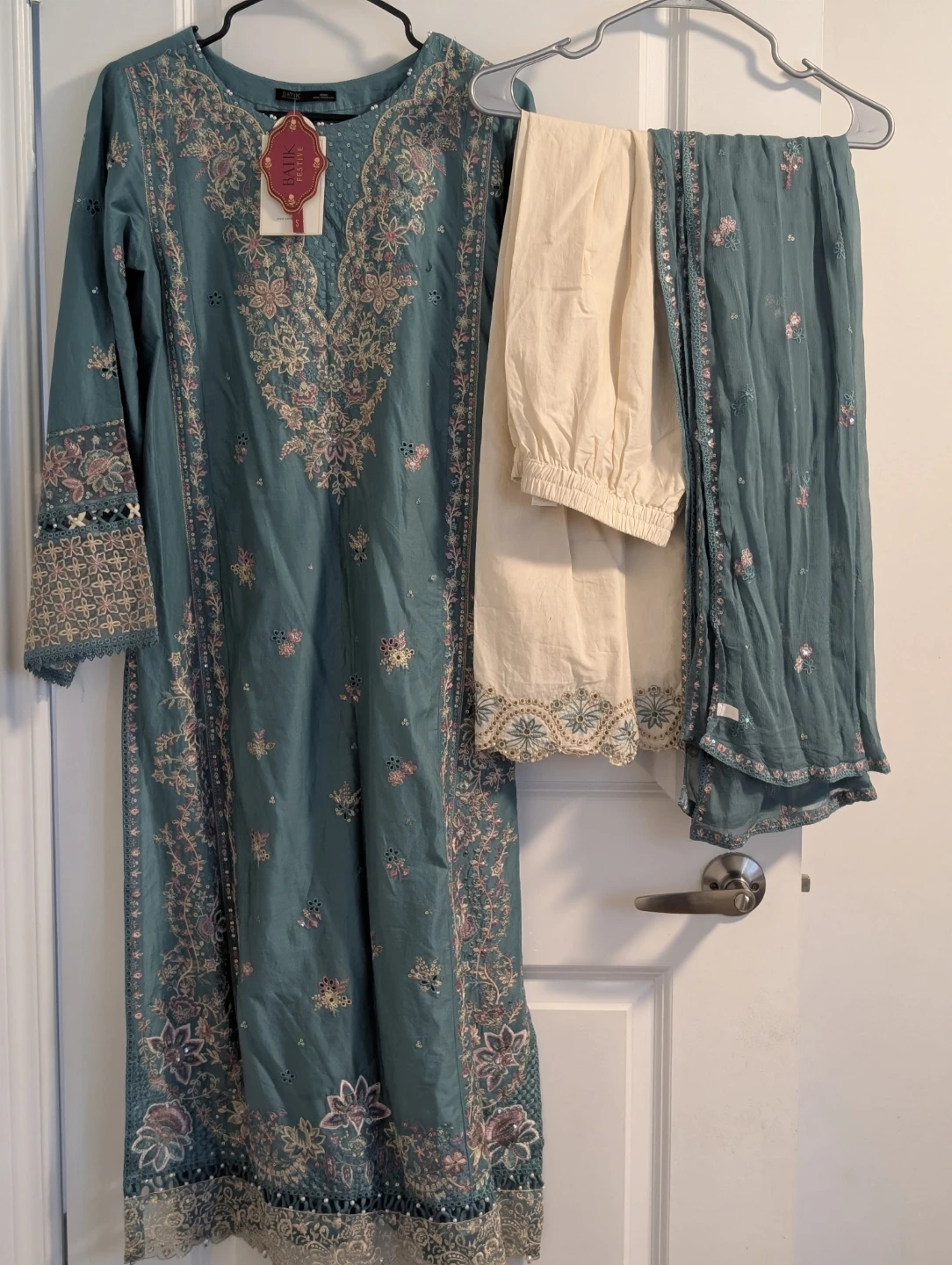 Batik Festive Embroidered 3-Piece Suit - photo 3