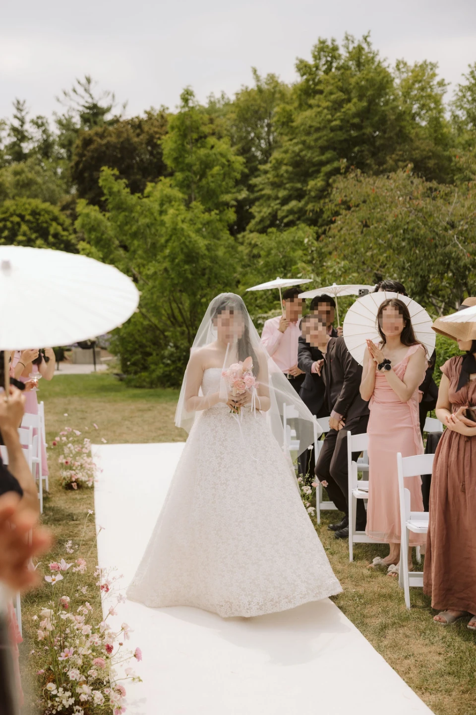 15 White Paper Parasol Umbrellas - photo 3