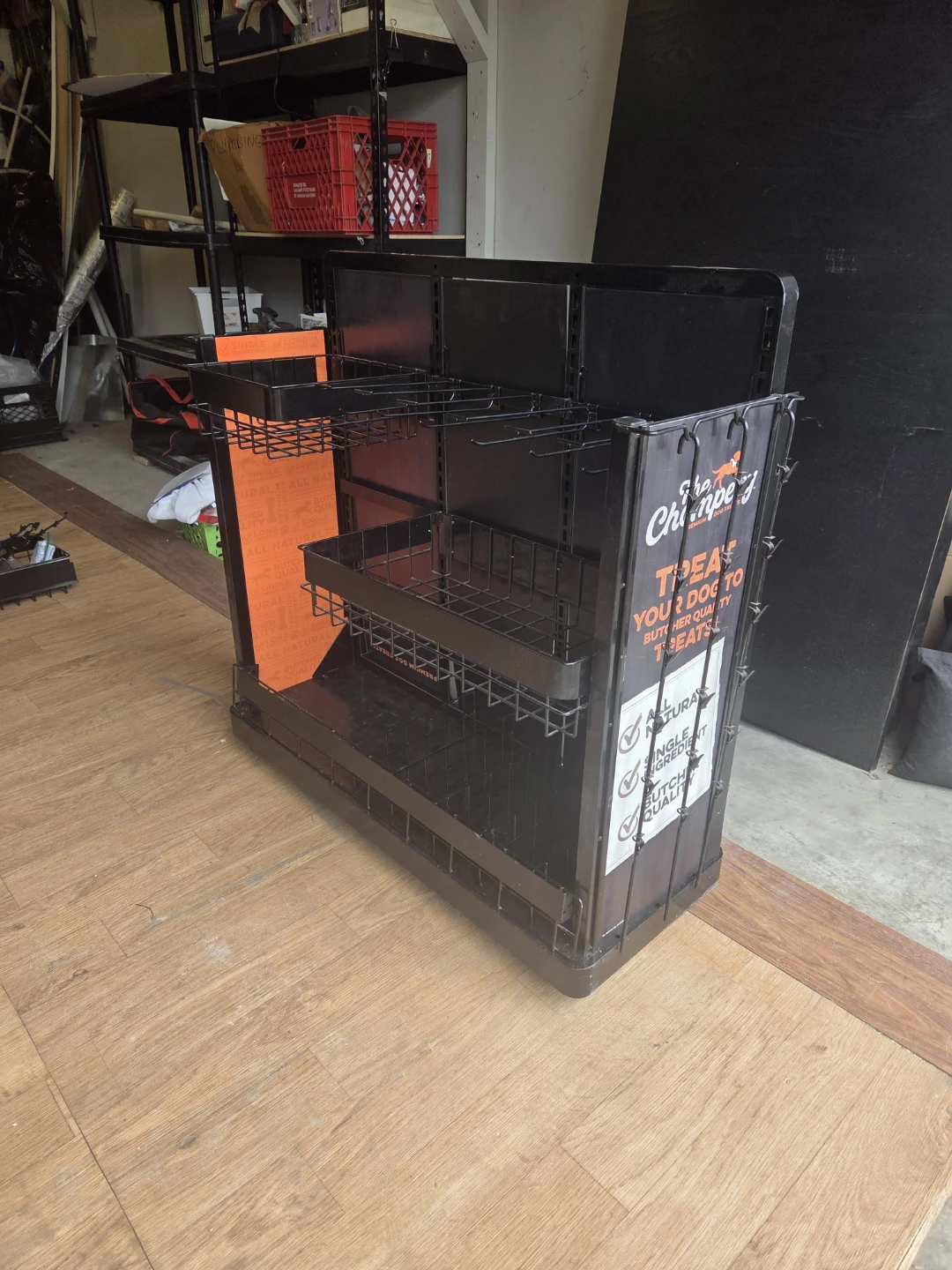 2 Metal display cases - photo 2