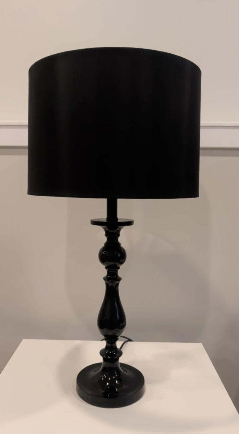 4pc Bedroom or Living Room Table & Lamp Set - photo 3
