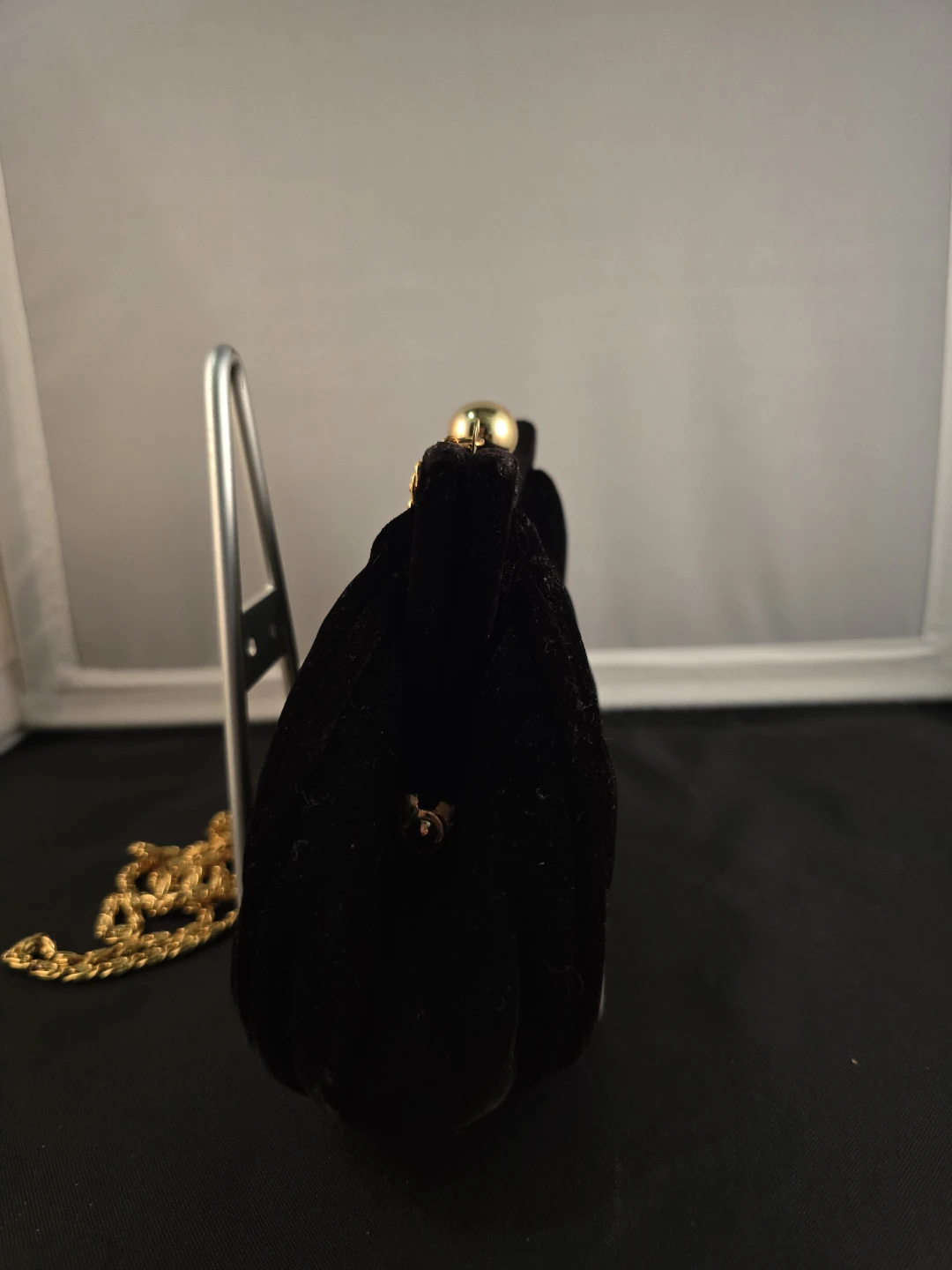 Black Velvet Clasp Purse with Gold Chain - photo 3