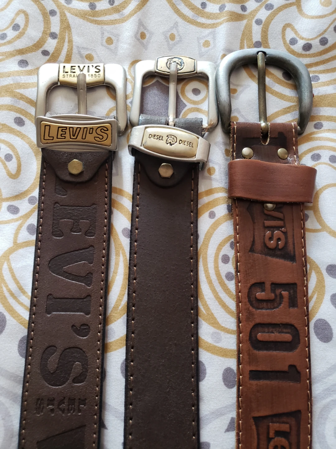 Bundle of 3 Men's Belts: Levi's, Diesel, and 501 - photo 2