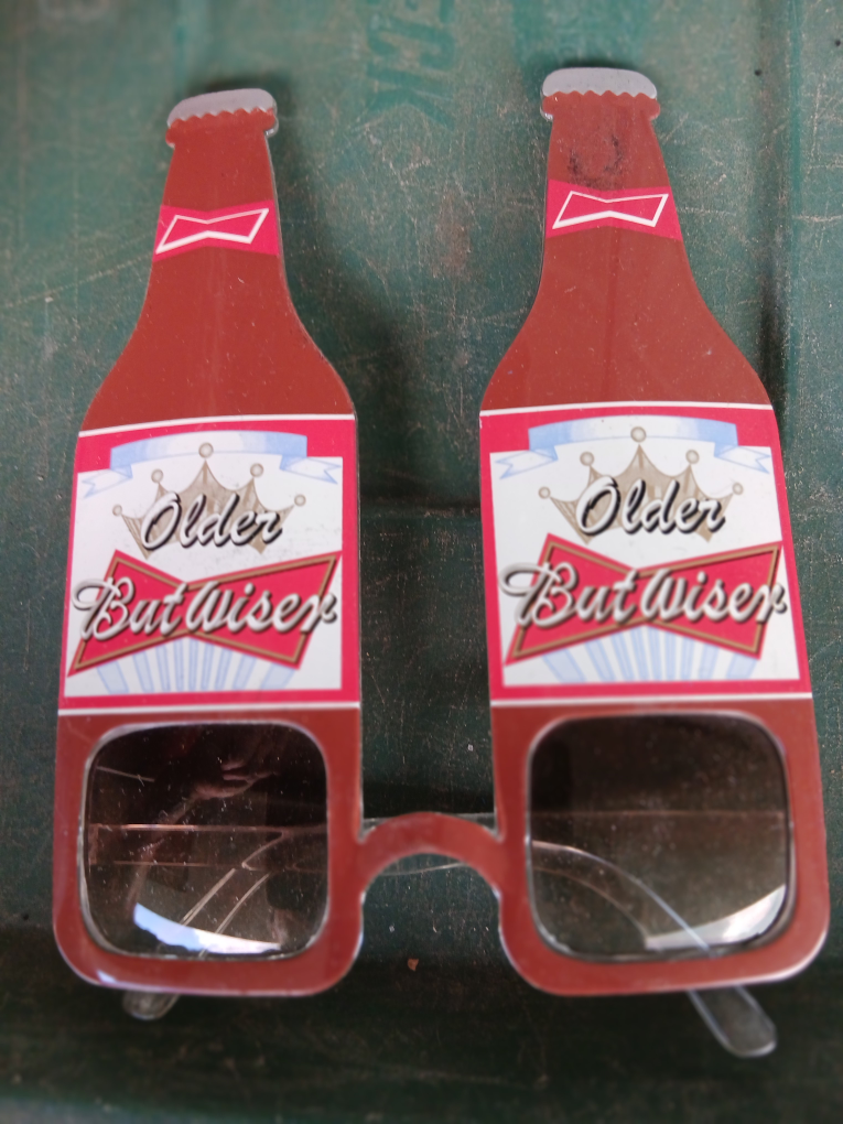 Budweiser Older But Wiser Novelty Glasses - photo 2