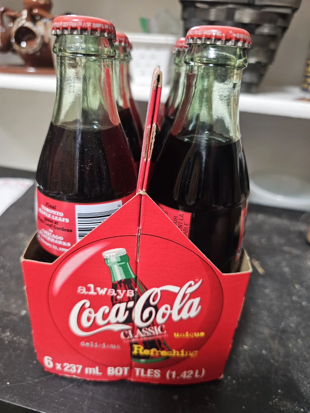 Coca-Cola Classic 6 Bottles - Toronto Maple Leafs Collectible - photo 4
