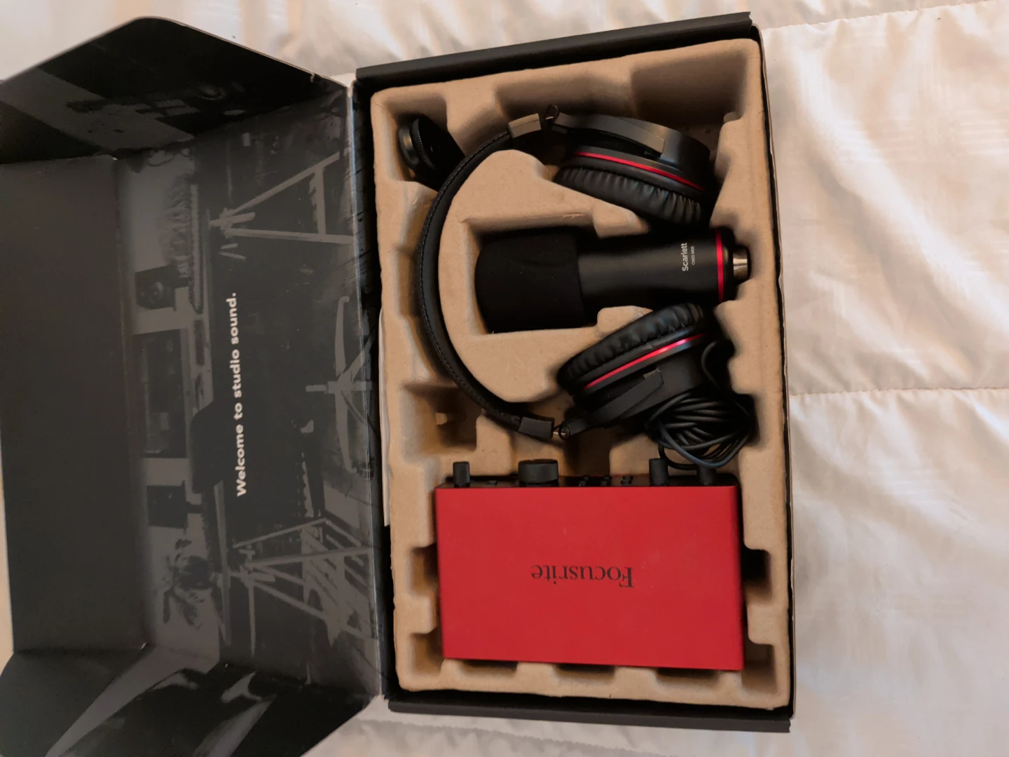(Focusrite) Scarlett 2i2 Studio