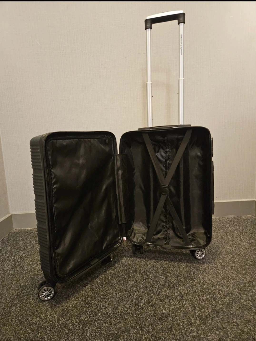 American Explorer  Carry-on Luggage - photo 2