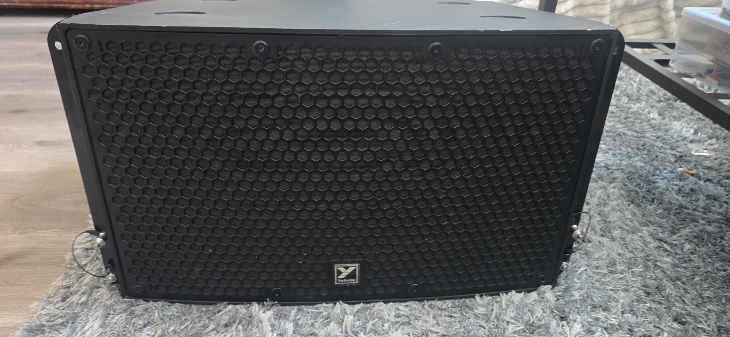 Yorkville PSA28 Powered PA Speaker