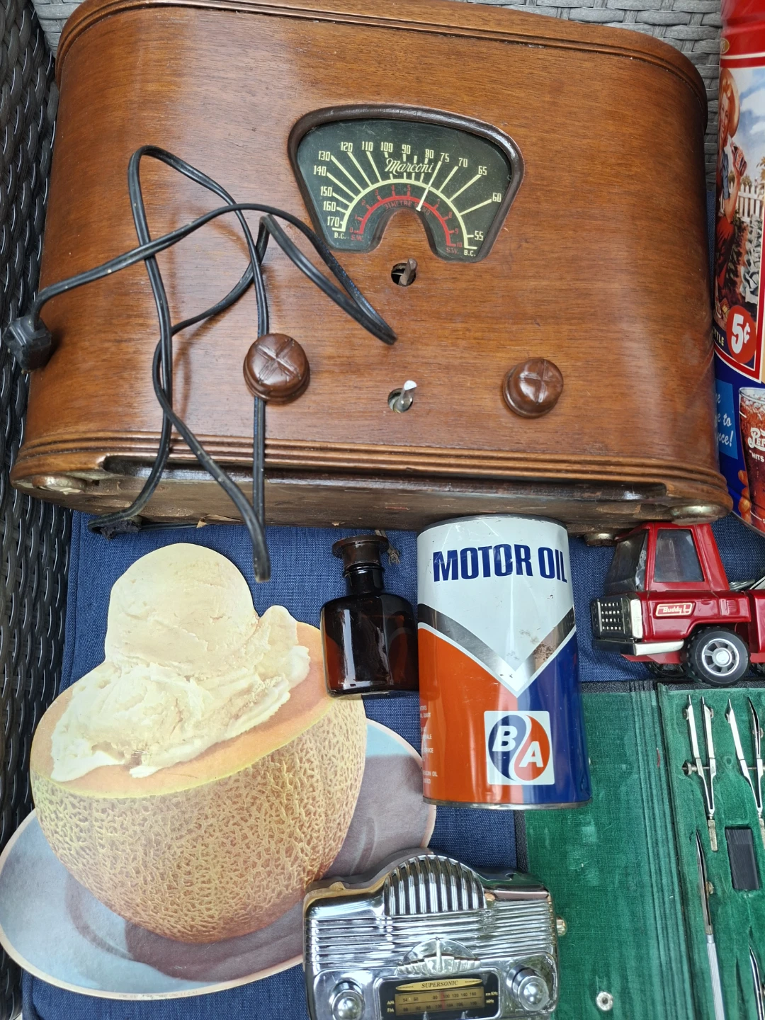 Huge Vintage Collectors Lot - photo 2