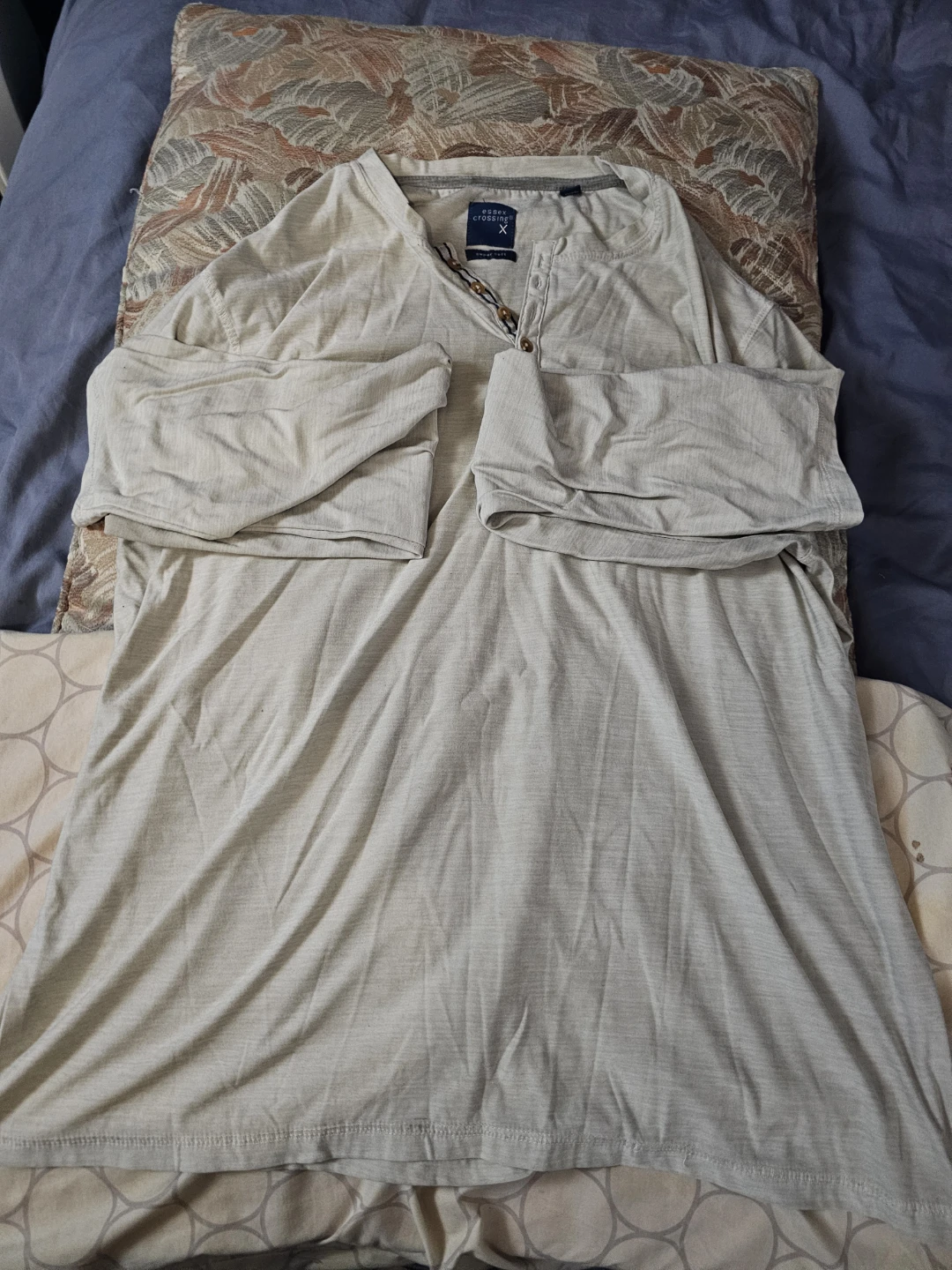 Essex Crossing Men's Henley Shirt