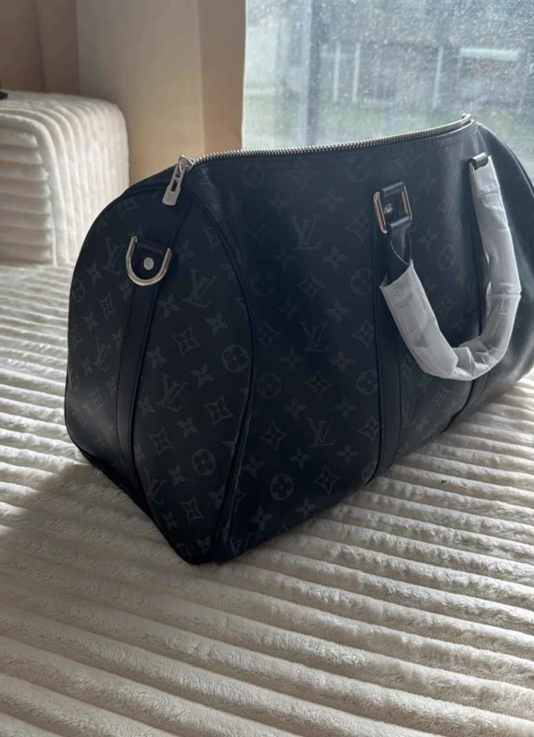 Louis Vuitton Keepall Duffel Bag - photo 2