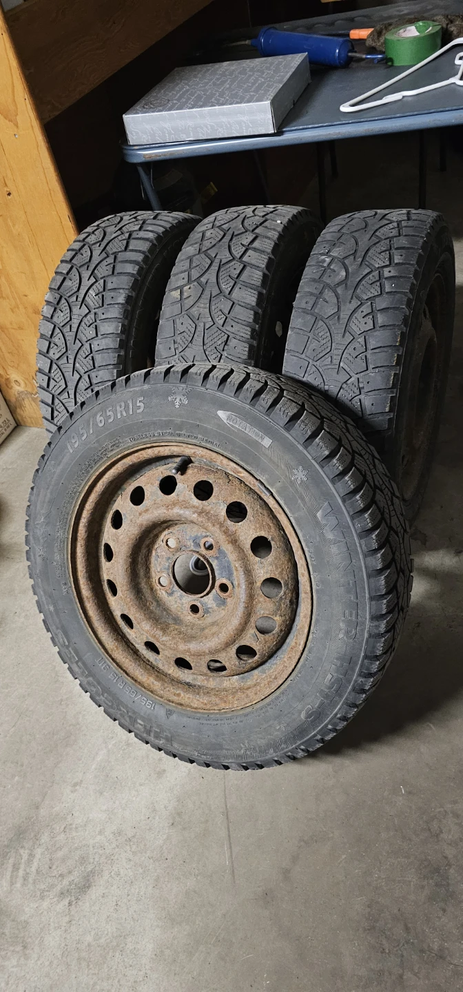 Set of 4 Winter Tires 195/65R15 - photo 2