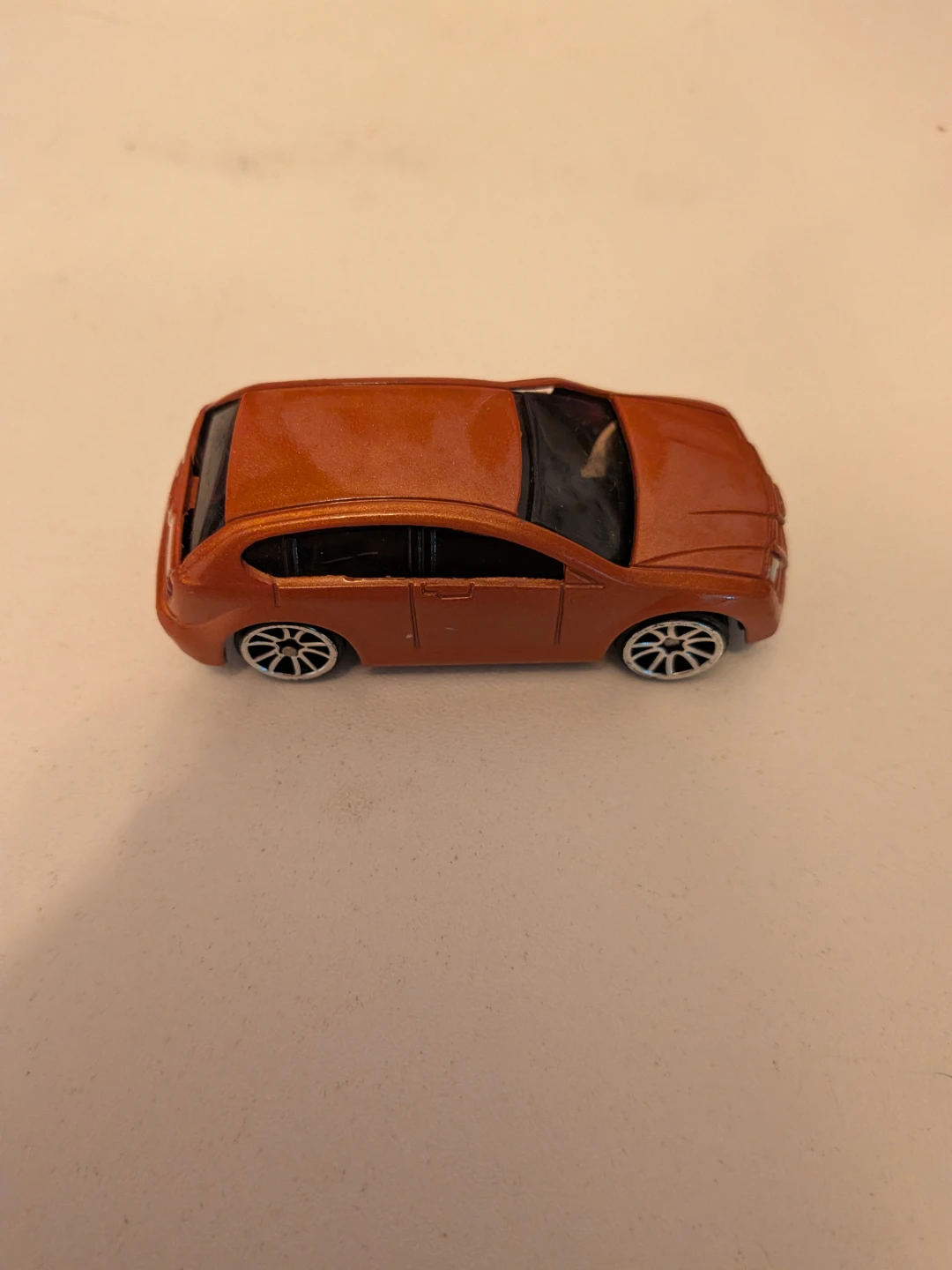 Motor Max orange toy car