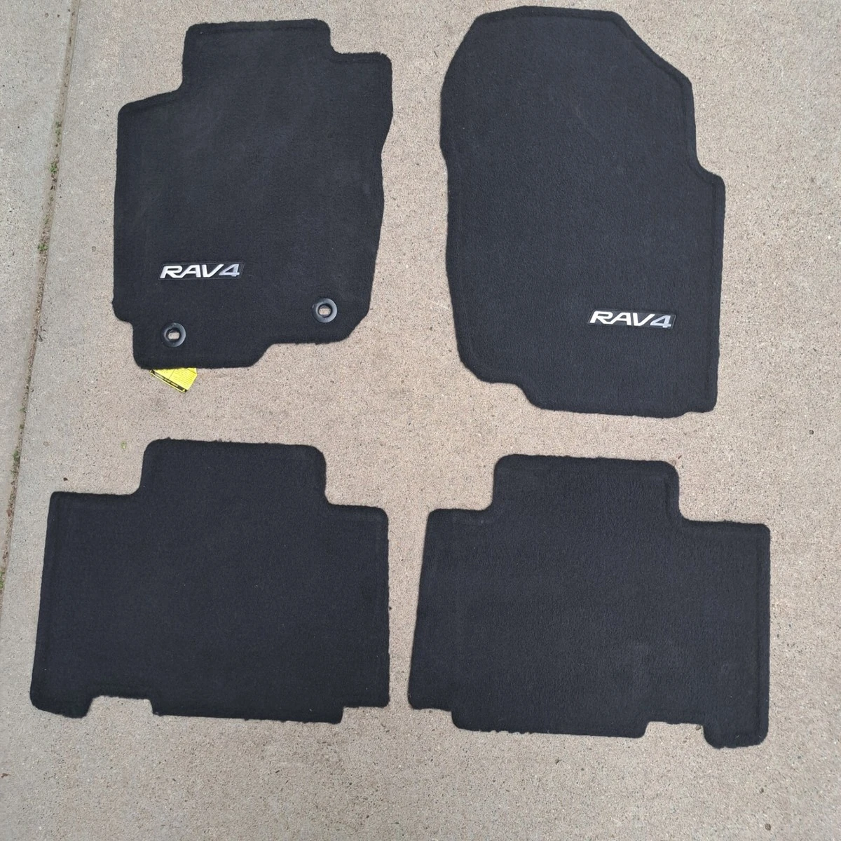 Toyota RAV4 Floor Mats (Set of 4) - photo 3