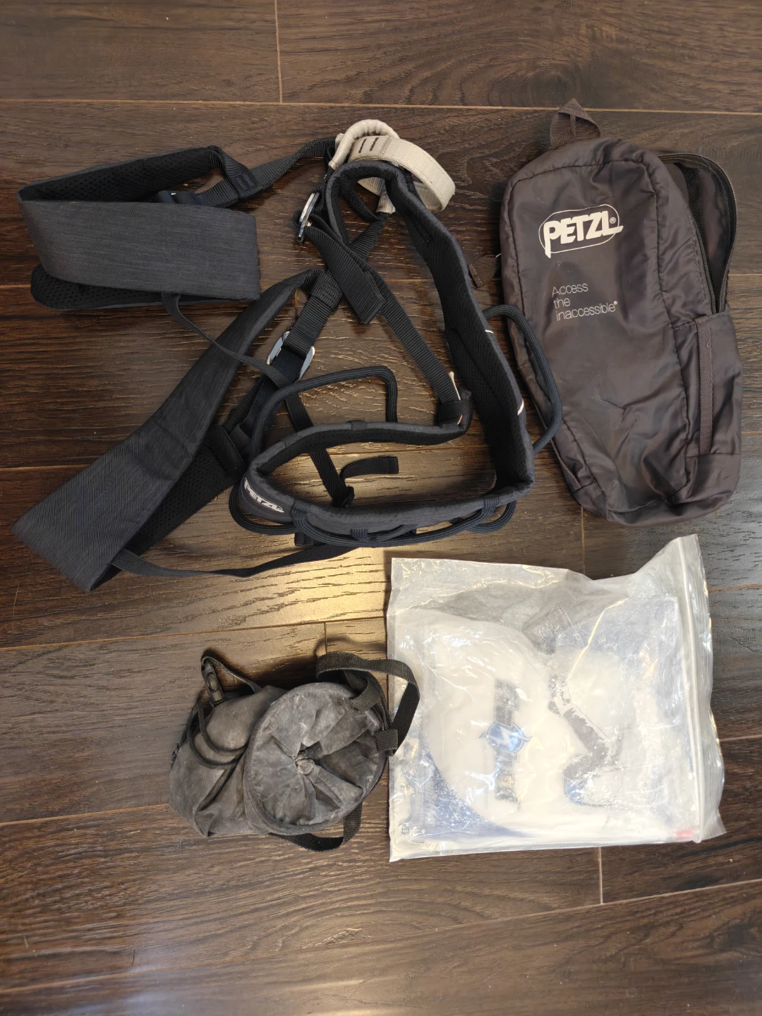 Petzl Climbing Harness, Chalk Bag and Chalk - photo 2