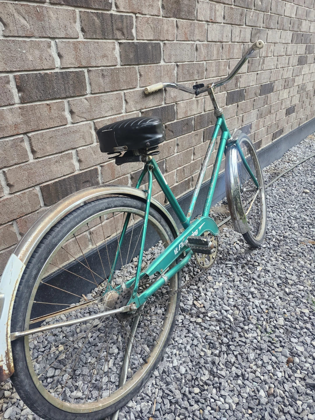 Vintage Fleetwing Cruiser Bicycle