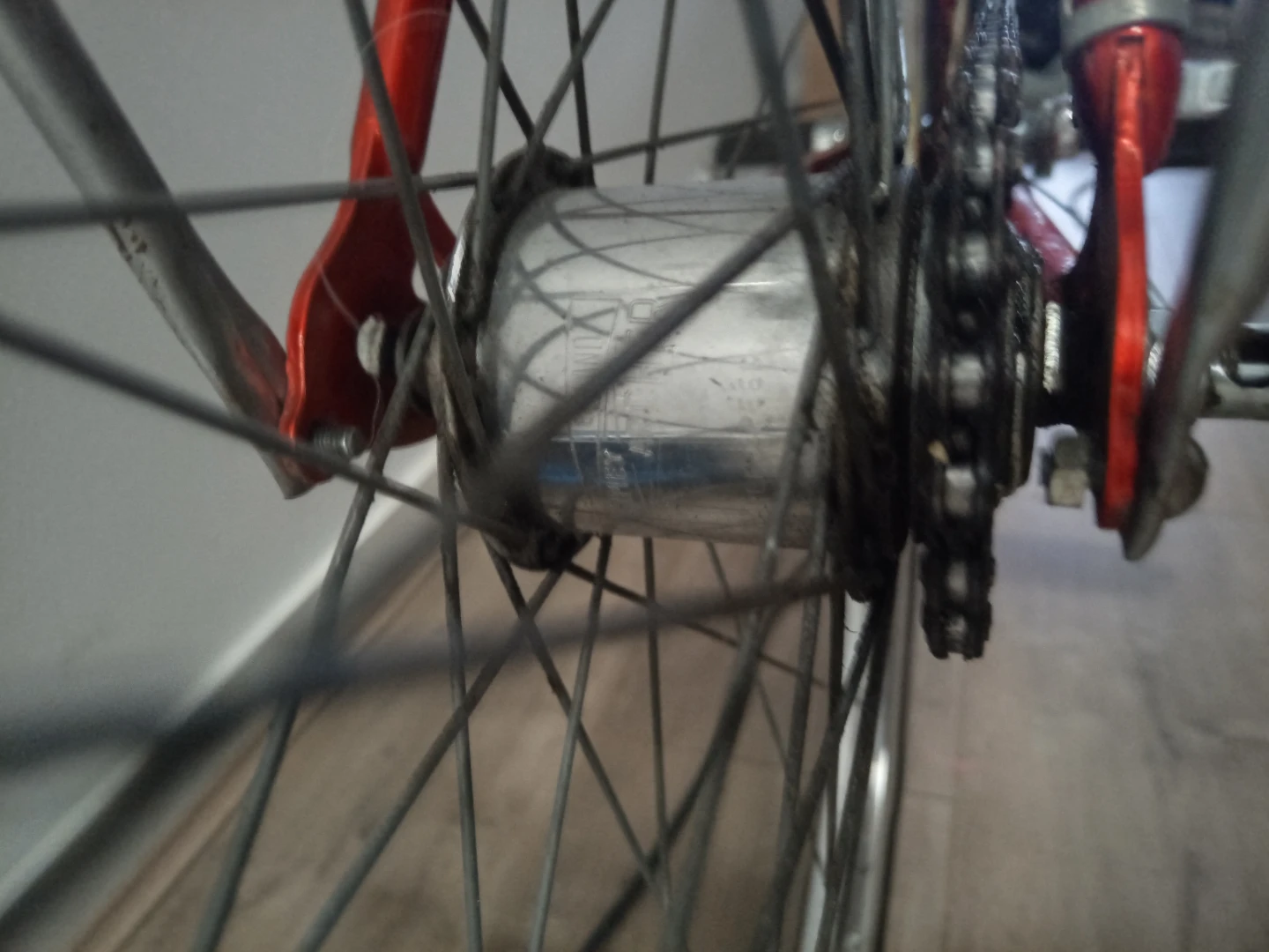 Red Raleigh Women's Bicycle - photo 4