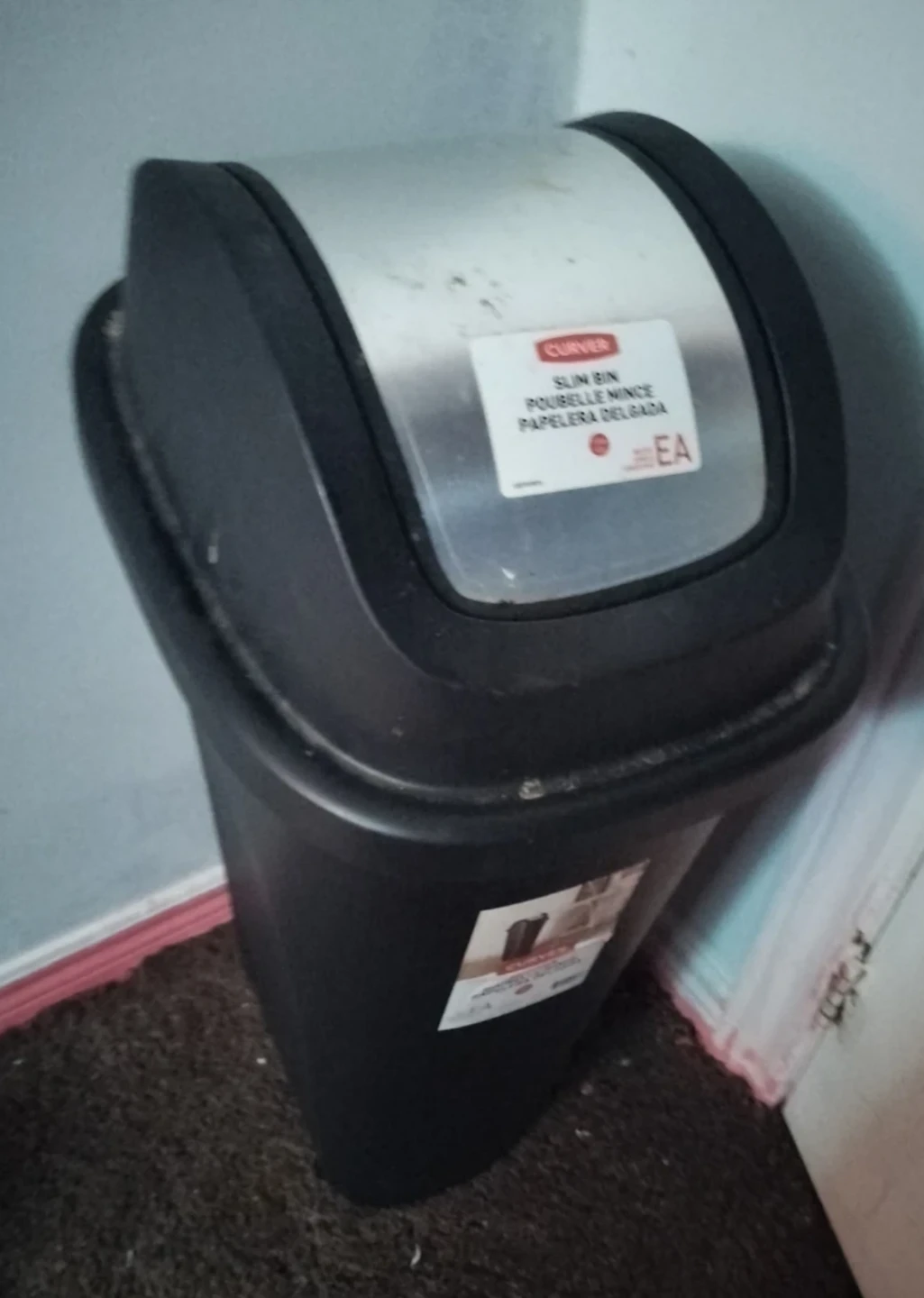 Garbage bin
