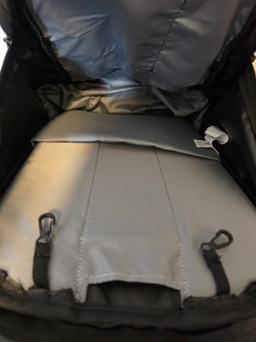 Selling a Quechua Arpenaz 500 30L hiking backpack. - photo 2