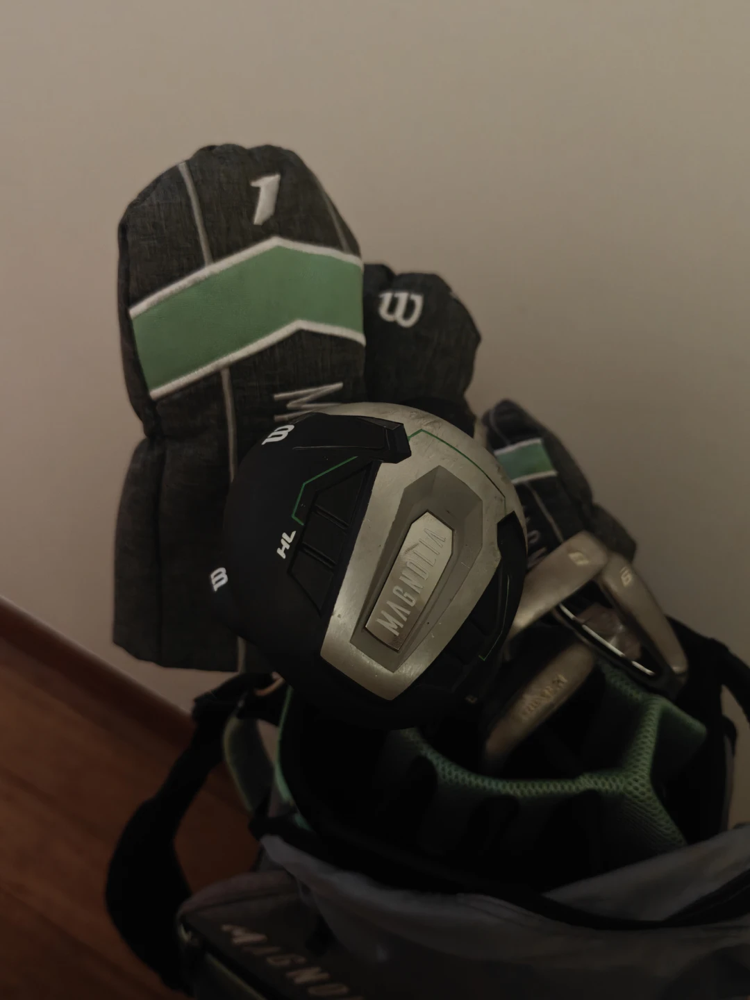 Magnolia Golf Bag with Clubs Wilson - photo 4