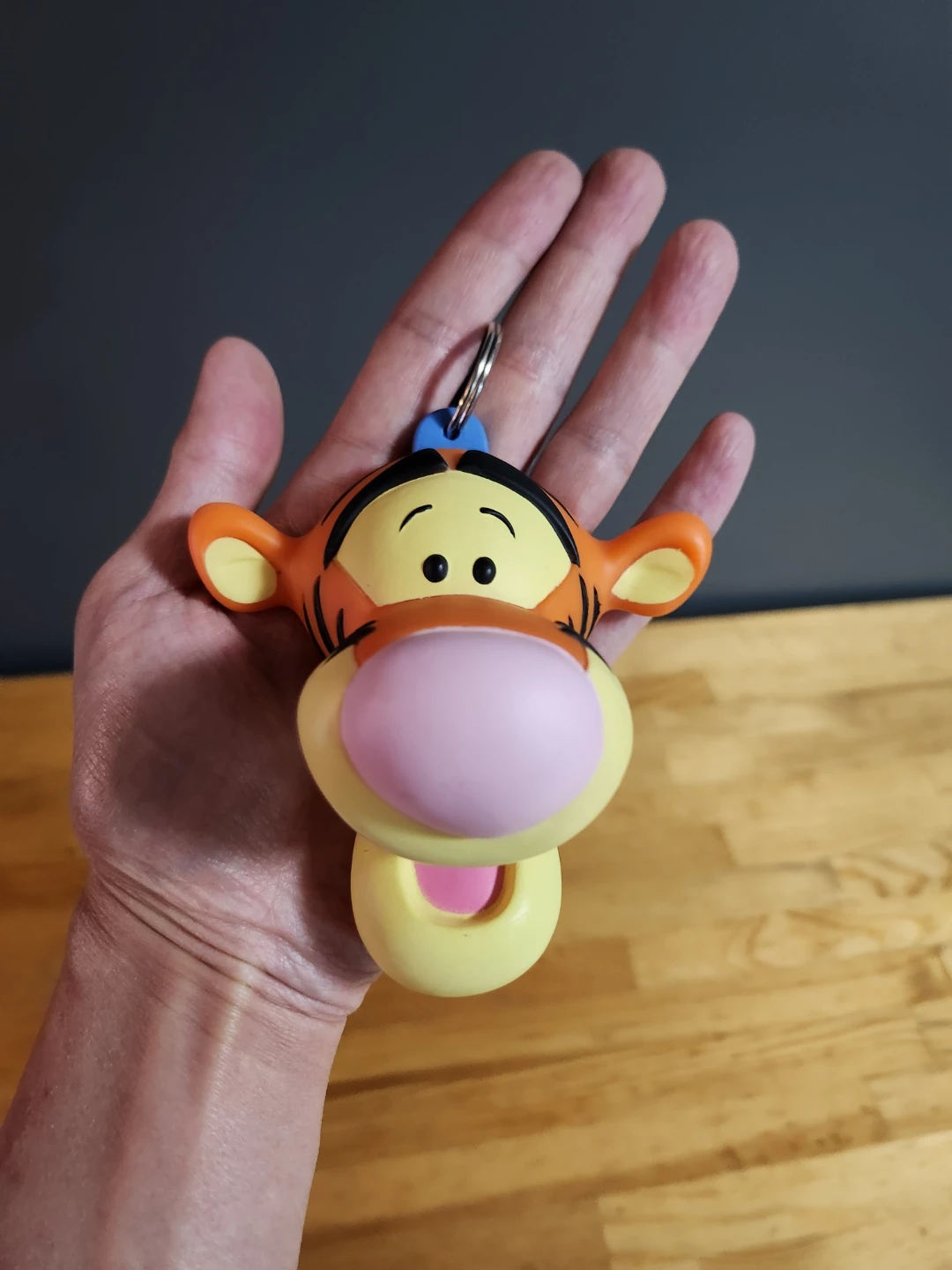 Disney Applause Tigger Treasure Keeper Keychain - photo 3