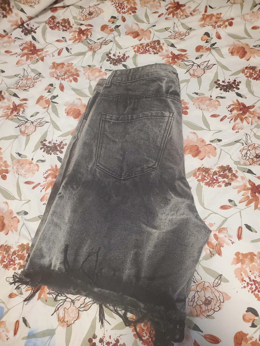 Men's Black Distressed Denim Shorts - photo 2