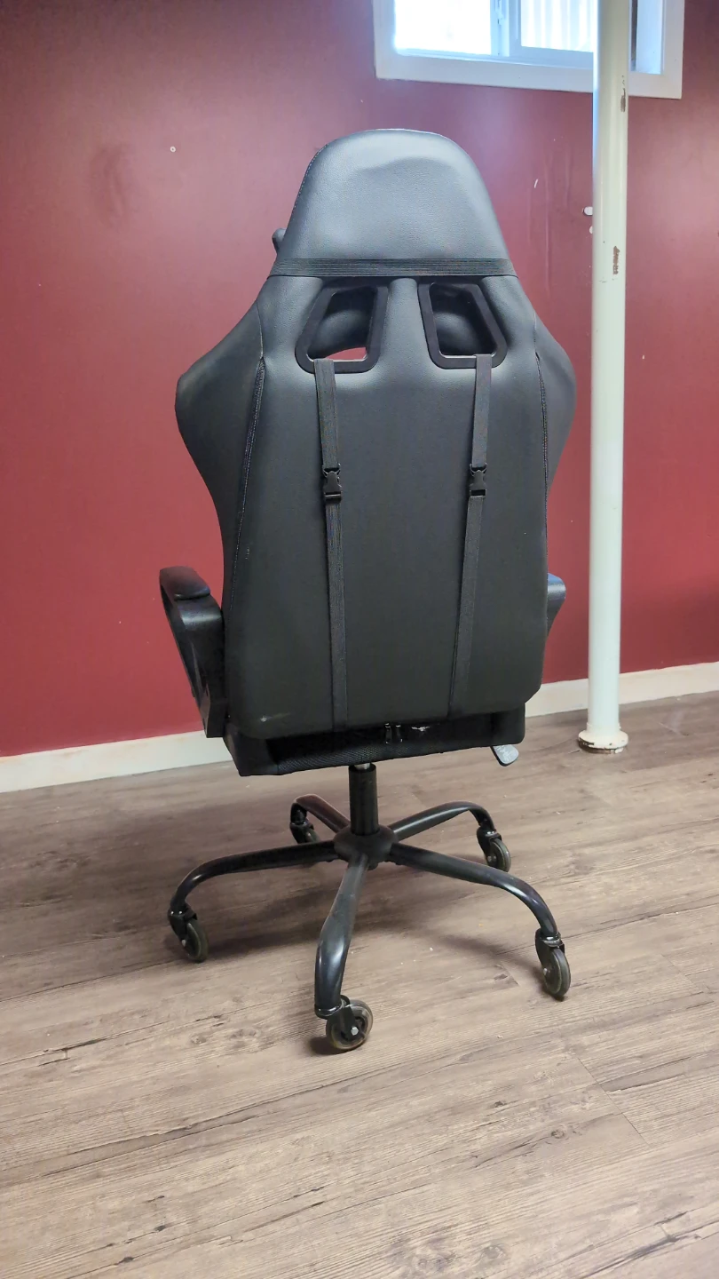 Black and White Gaming Chair With Rollerblade Wheels - photo 3