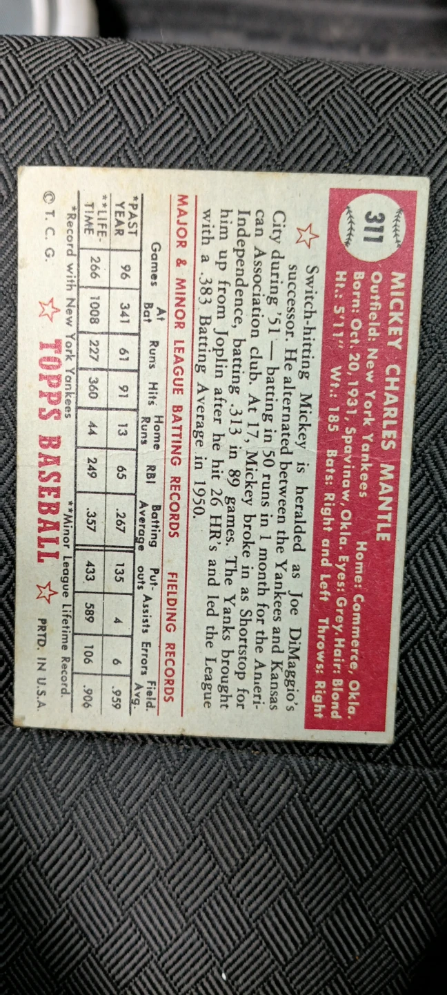 1952 Topps Mickey Mantle Baseball Card - photo 2