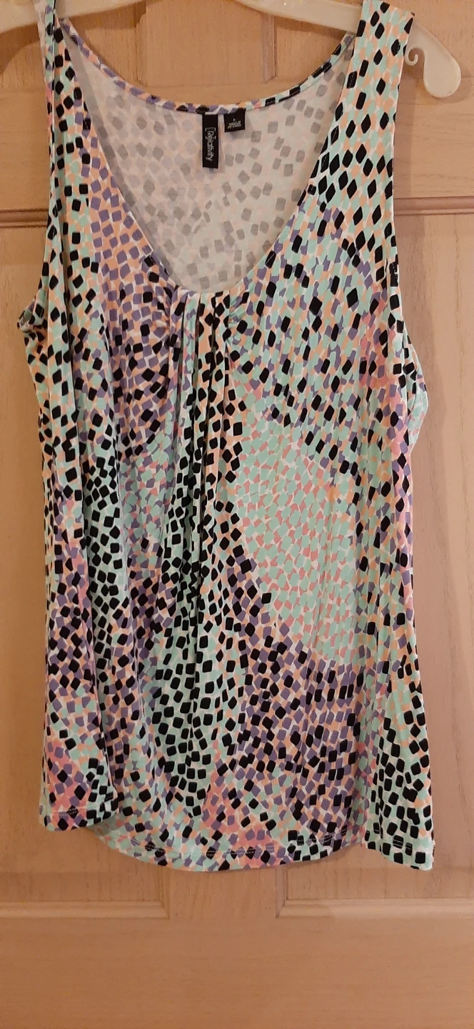 Cute Summer shirts Size L $3 each - photo 4