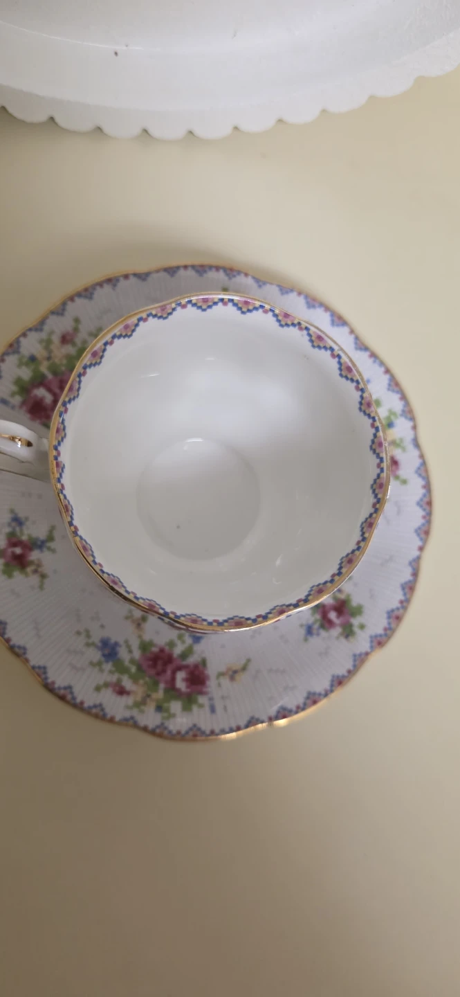 Royal Albert Bone China Teacup and Saucer - photo 5