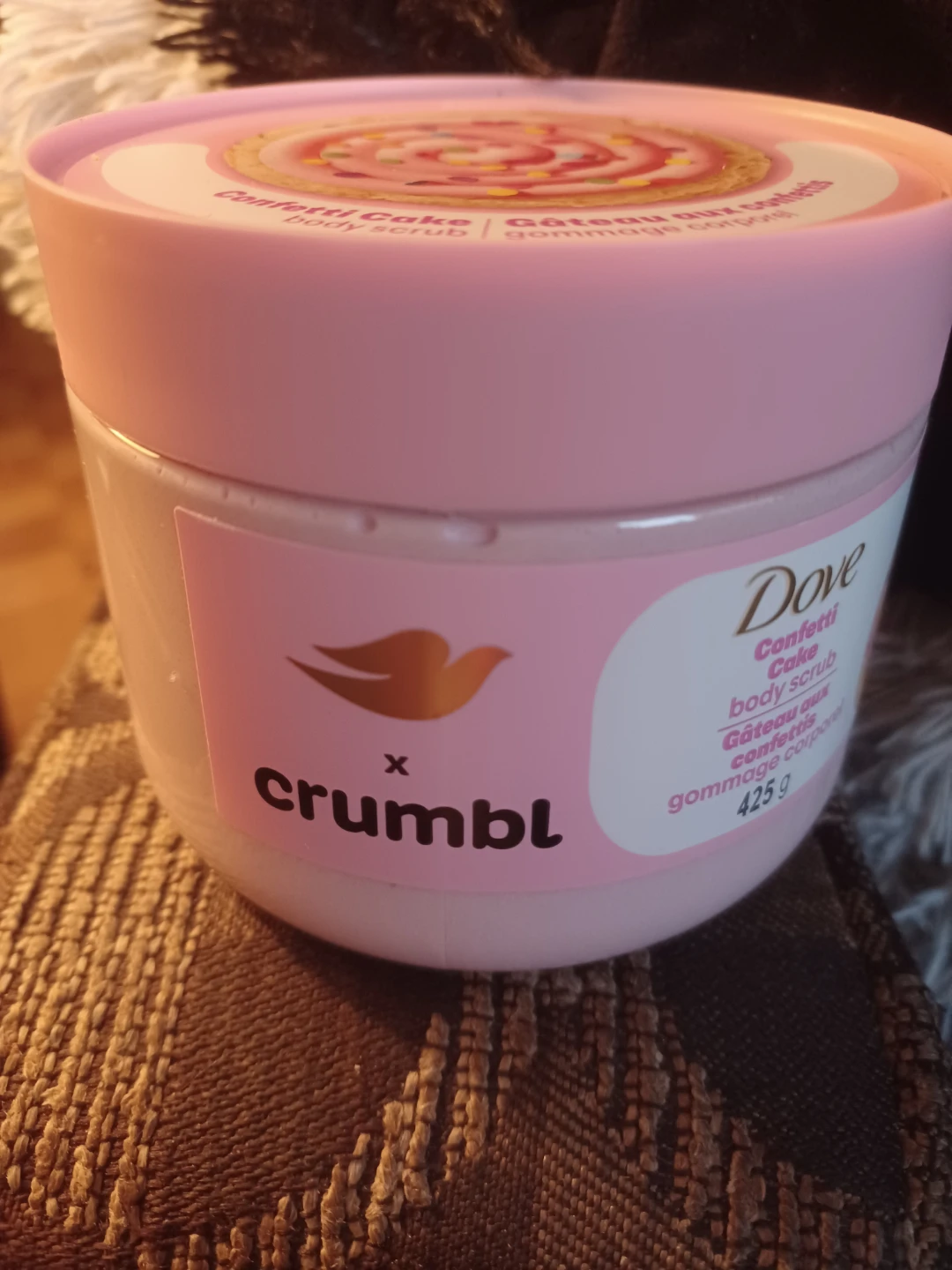 Dove x Crumbl Confetti Cake Body Scrub 425g - photo 2