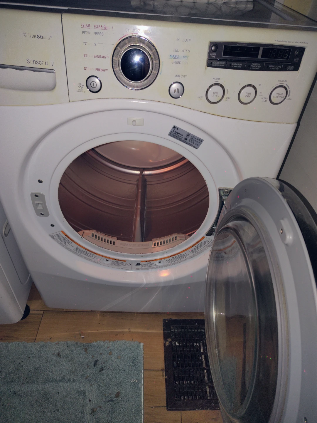 LG Washer And Dryer White Works Excellently - photo 3