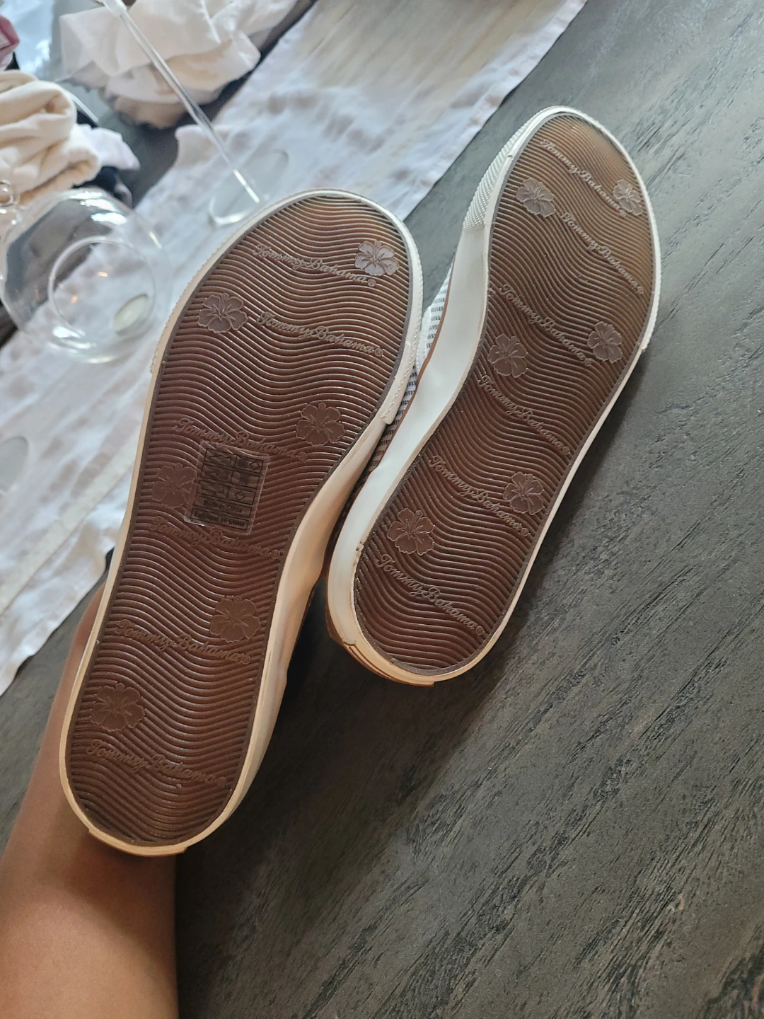Tommy Bahama Striped Slip-On Shoes Size 8 - photo 4