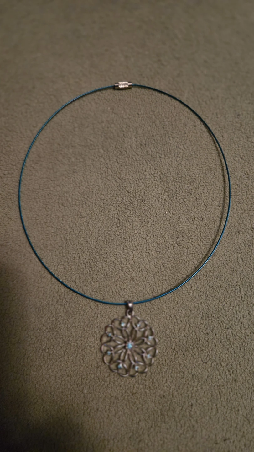 Collar Necklace with Pendant