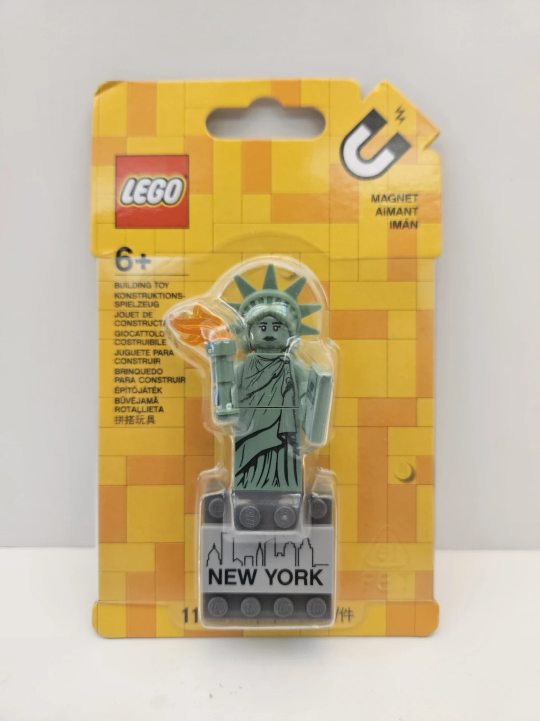 Lego Statue of Liberty Magnet - LEGO 854031
