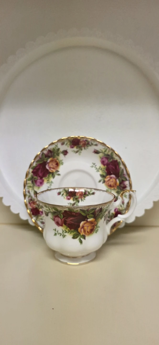 Royal Albert Old Country Roses Tea Cup and Saucer