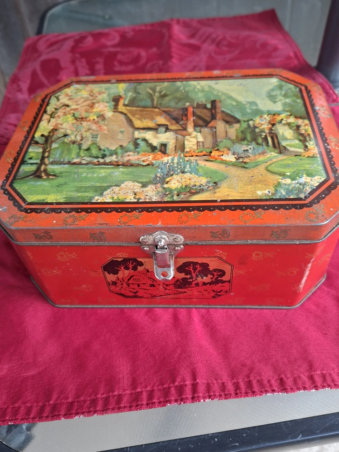 Riley's Toffee Tin