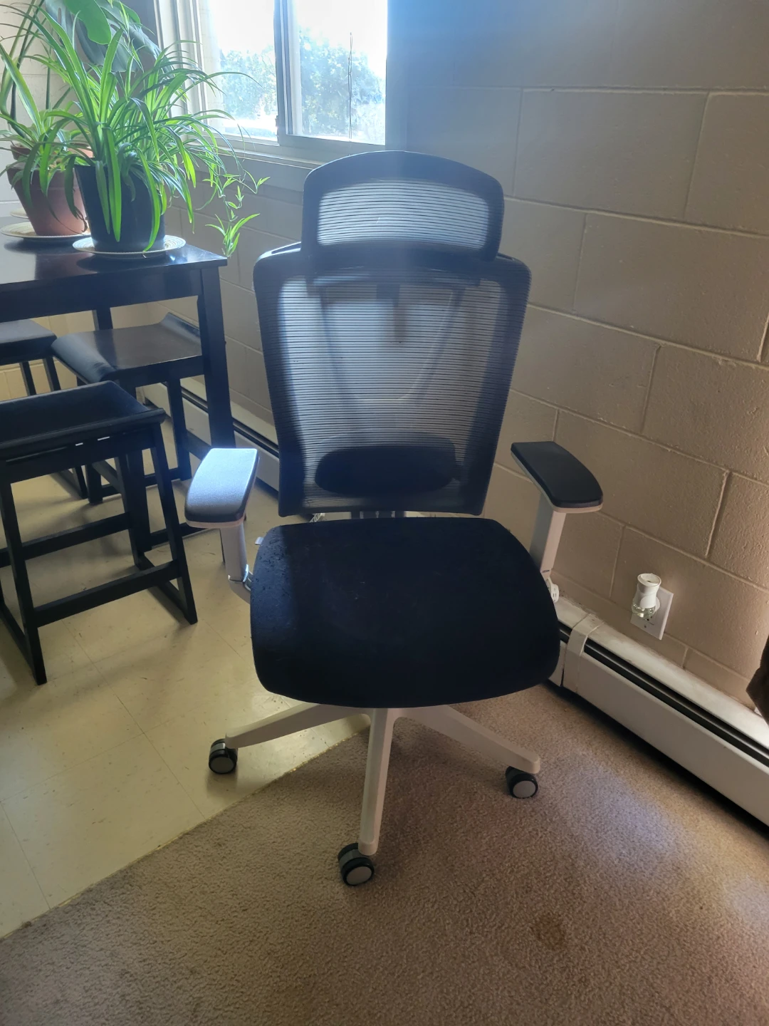 Autonomous ErgoChair Pro in White and Black - photo 2