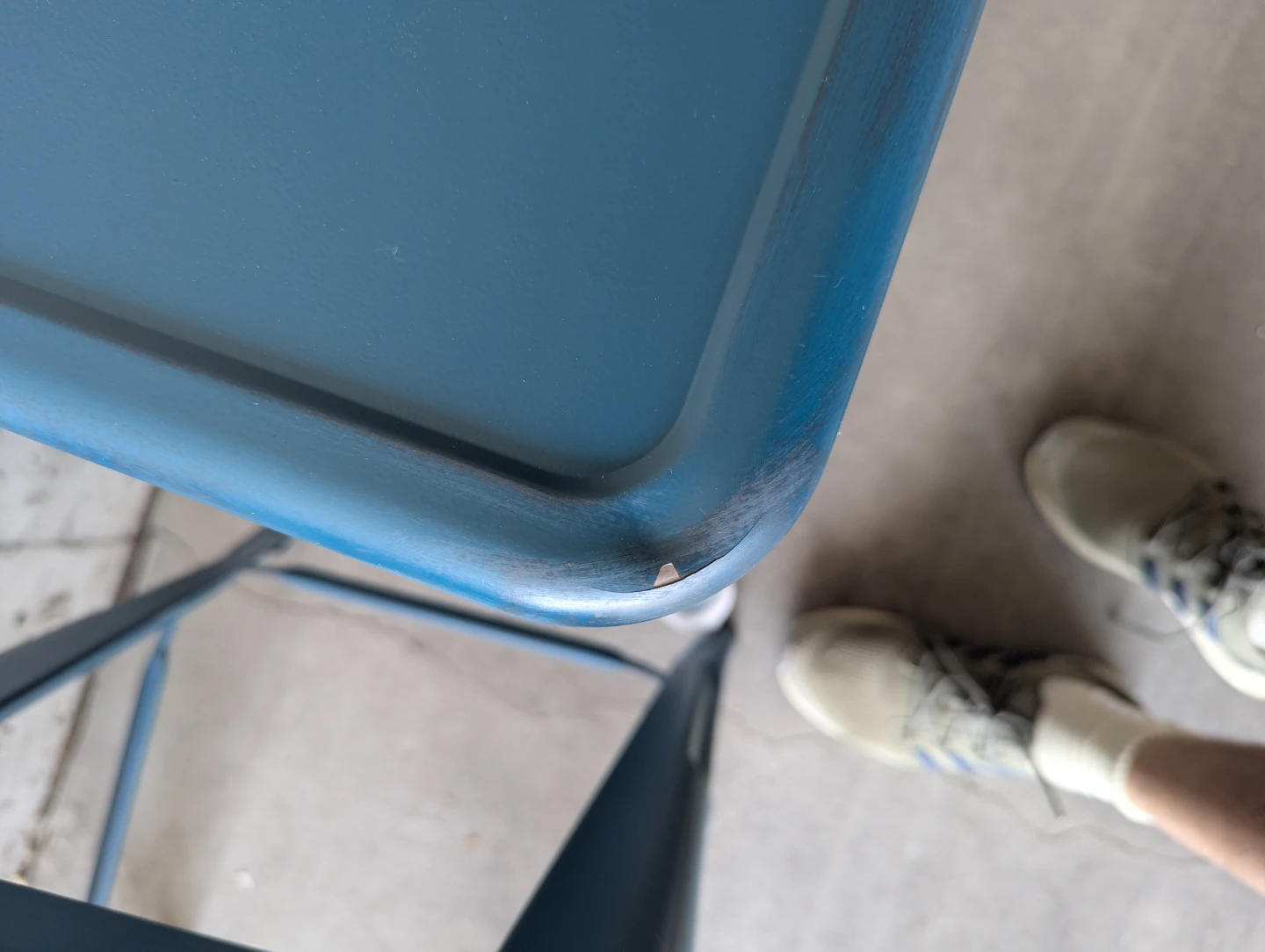 4 Metal Counter Stools - Distressed Kelly Blue - 24 - photo 4